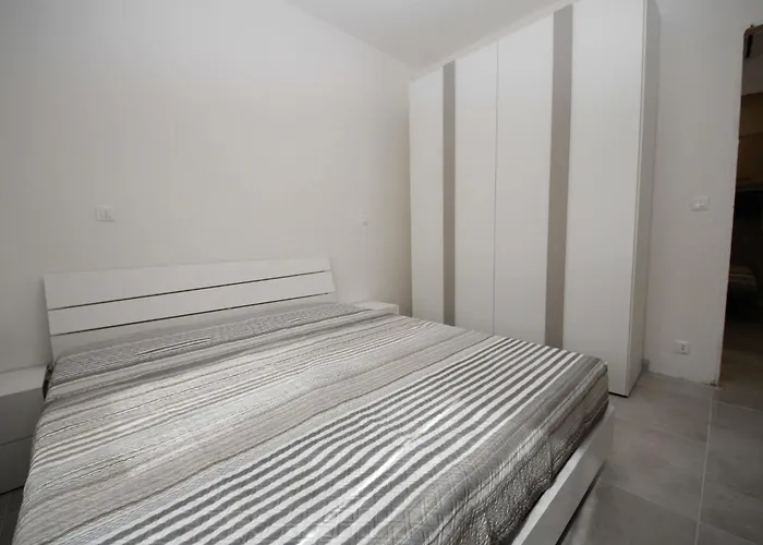 Appartement Casa Sandra-1 By Interhome